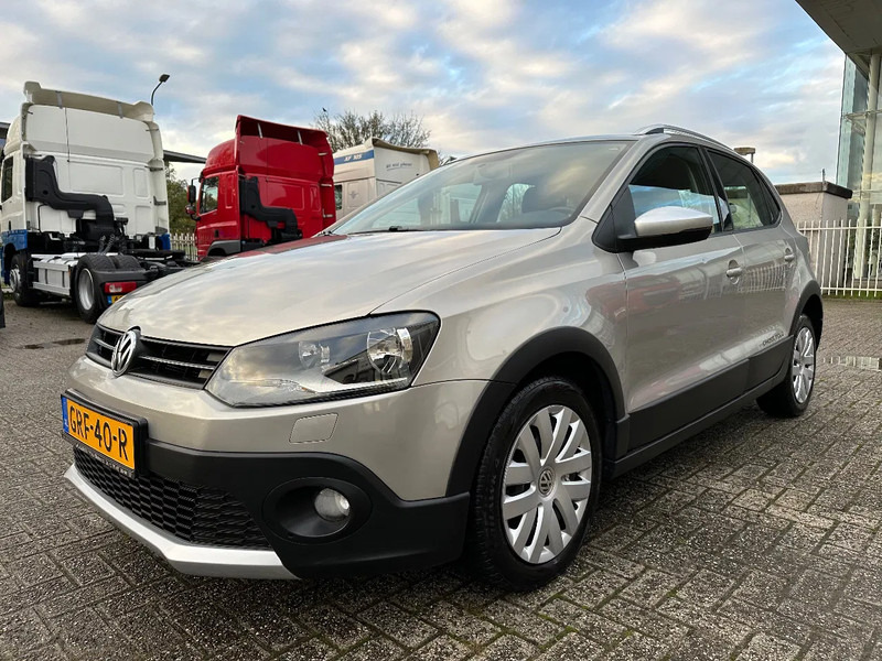 Volkswagen Polo 1.2 TSI CROSS + AUTOMATIC + 101.474 KM + APK/TUV - Хэтчбек: фото 1 Volkswagen Polo 1.2 TSI CROSS + AUTOMATIC + 101.474 KM + APK/TUV - Хэтчбек: фото 1