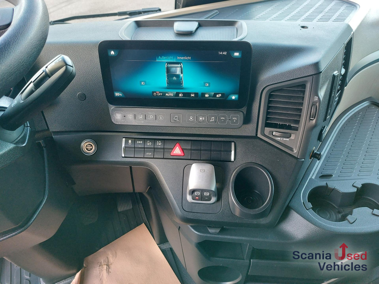 MERCEDES-BENZ 1845L Edscha - NUR KOMPLETT m. ANH.!!! - Тентованный грузовик: фото 3 MERCEDES-BENZ 1845L Edscha - NUR KOMPLETT m. ANH.!!! - Тентованный грузовик: фото 3