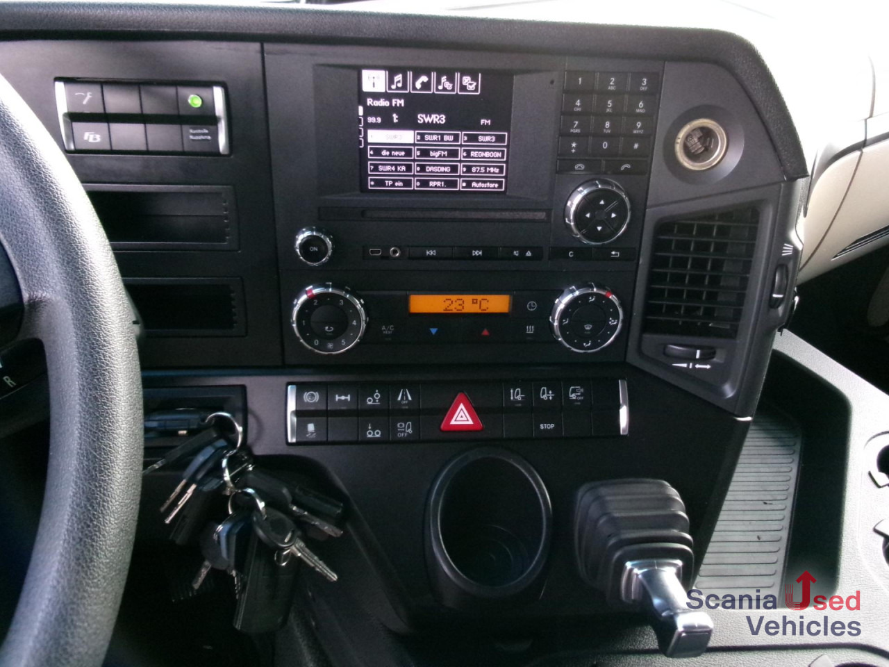 MERCEDES-BENZ MB Actros 2533L Volumen - Тентованный грузовик: фото 2 MERCEDES-BENZ MB Actros 2533L Volumen - Тентованный грузовик: фото 2