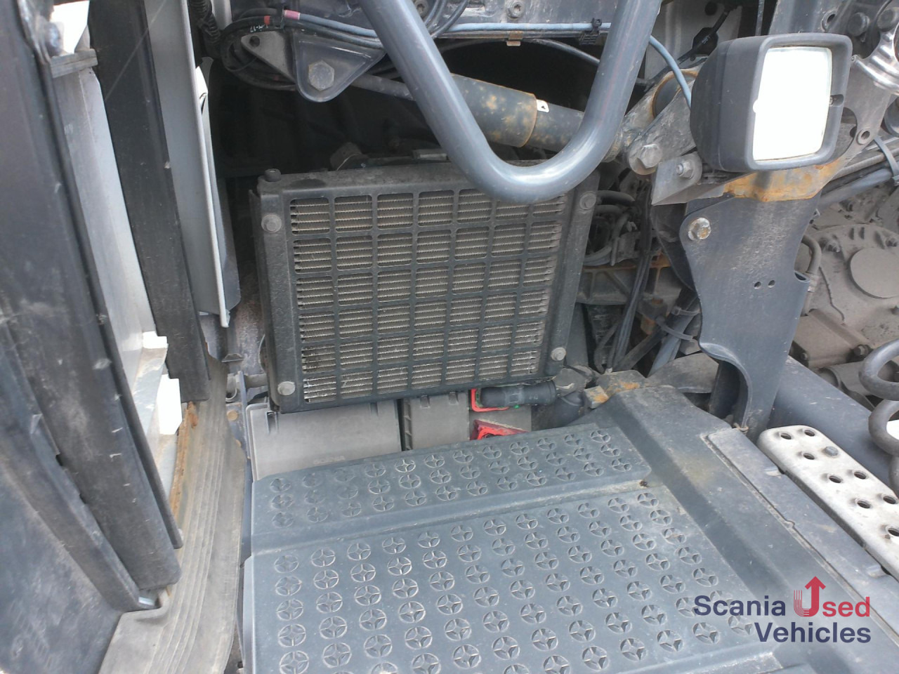 SCANIA R 450 A4x2EB Standklima Solaranlage!!! - Тягач: фото 2 SCANIA R 450 A4x2EB Standklima Solaranlage!!! - Тягач: фото 2
