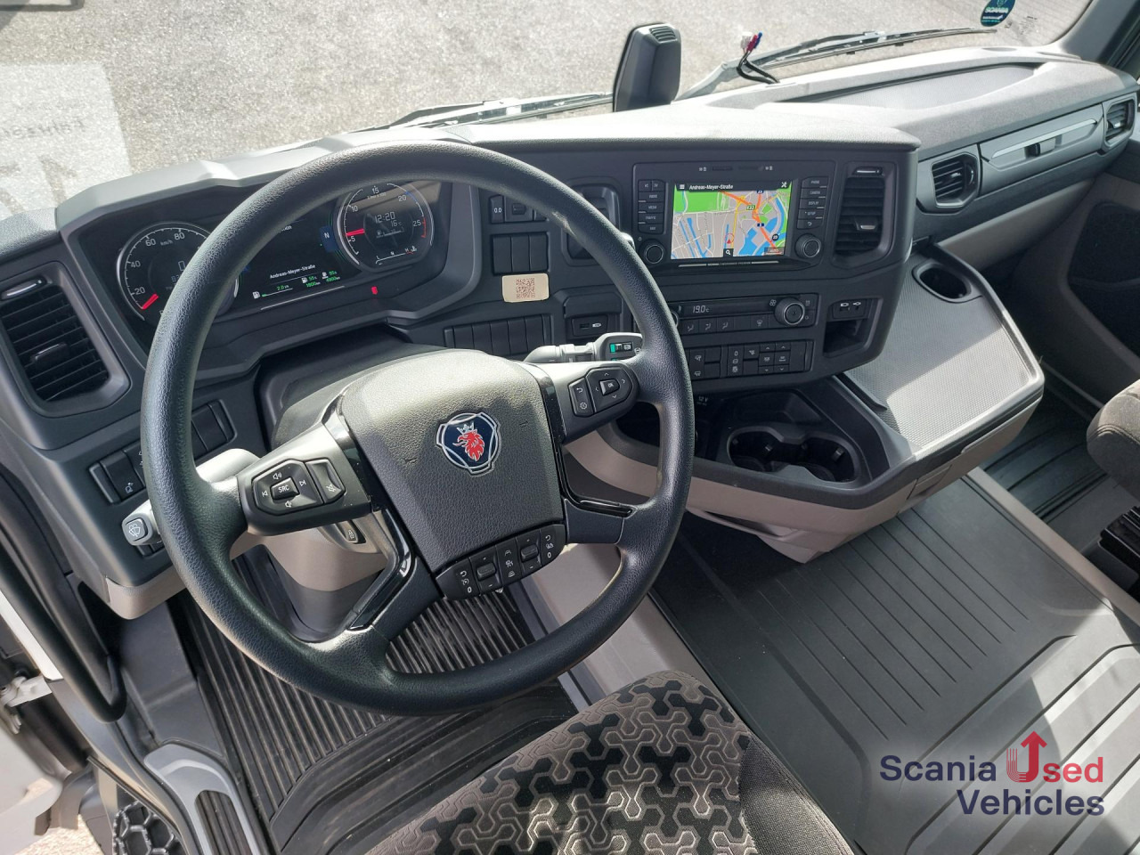 SCANIA R 460 A4x2NA SUPER, 2 Kreis Hydraulik - Тягач: фото 2 SCANIA R 460 A4x2NA SUPER, 2 Kreis Hydraulik - Тягач: фото 2
