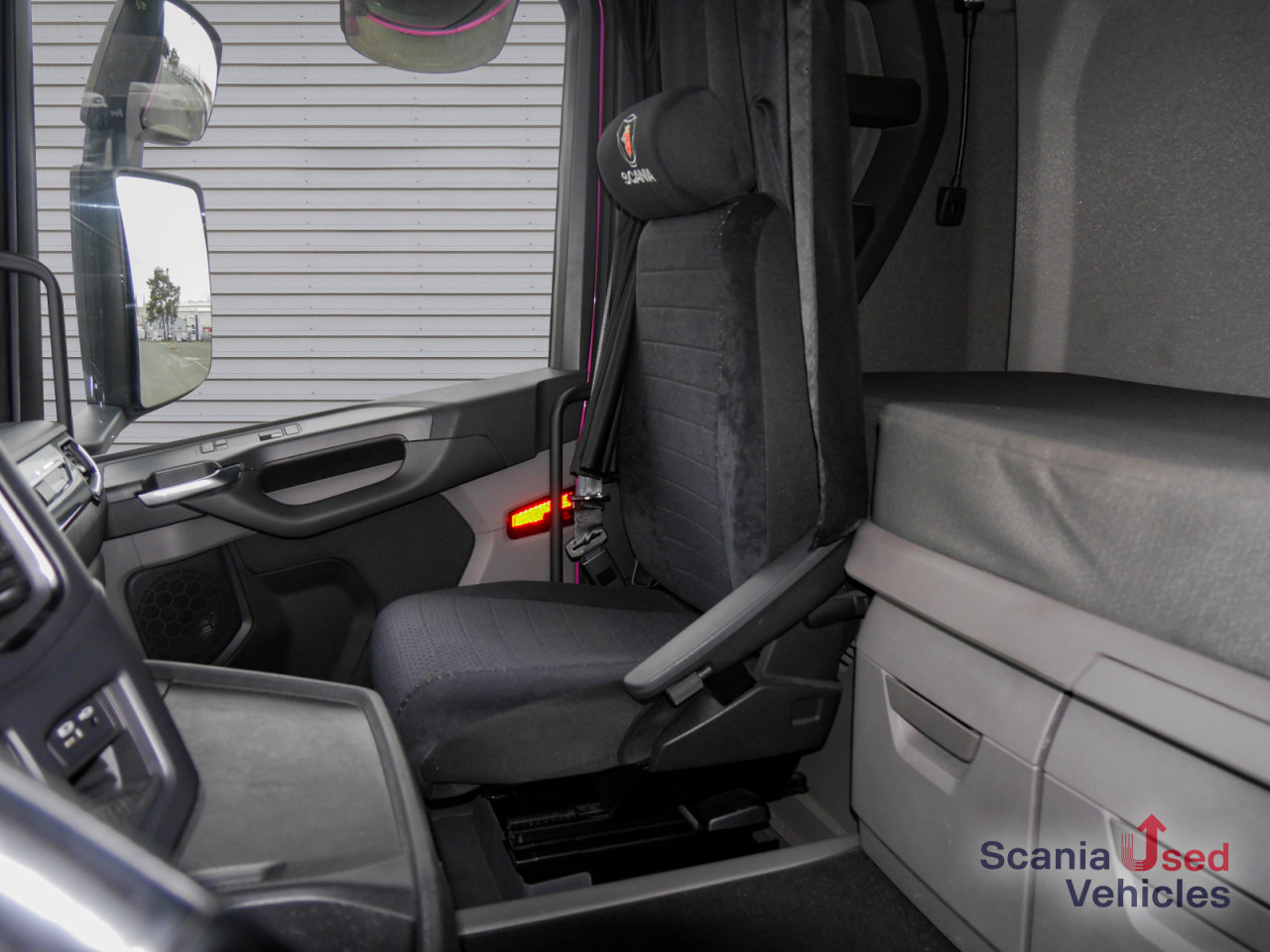 SCANIA R 410 B6x2*4NB - Pritsche / Plane / LBW - - Тентованный грузовик: фото 2 SCANIA R 410 B6x2*4NB - Pritsche / Plane / LBW - - Тентованный грузовик: фото 2