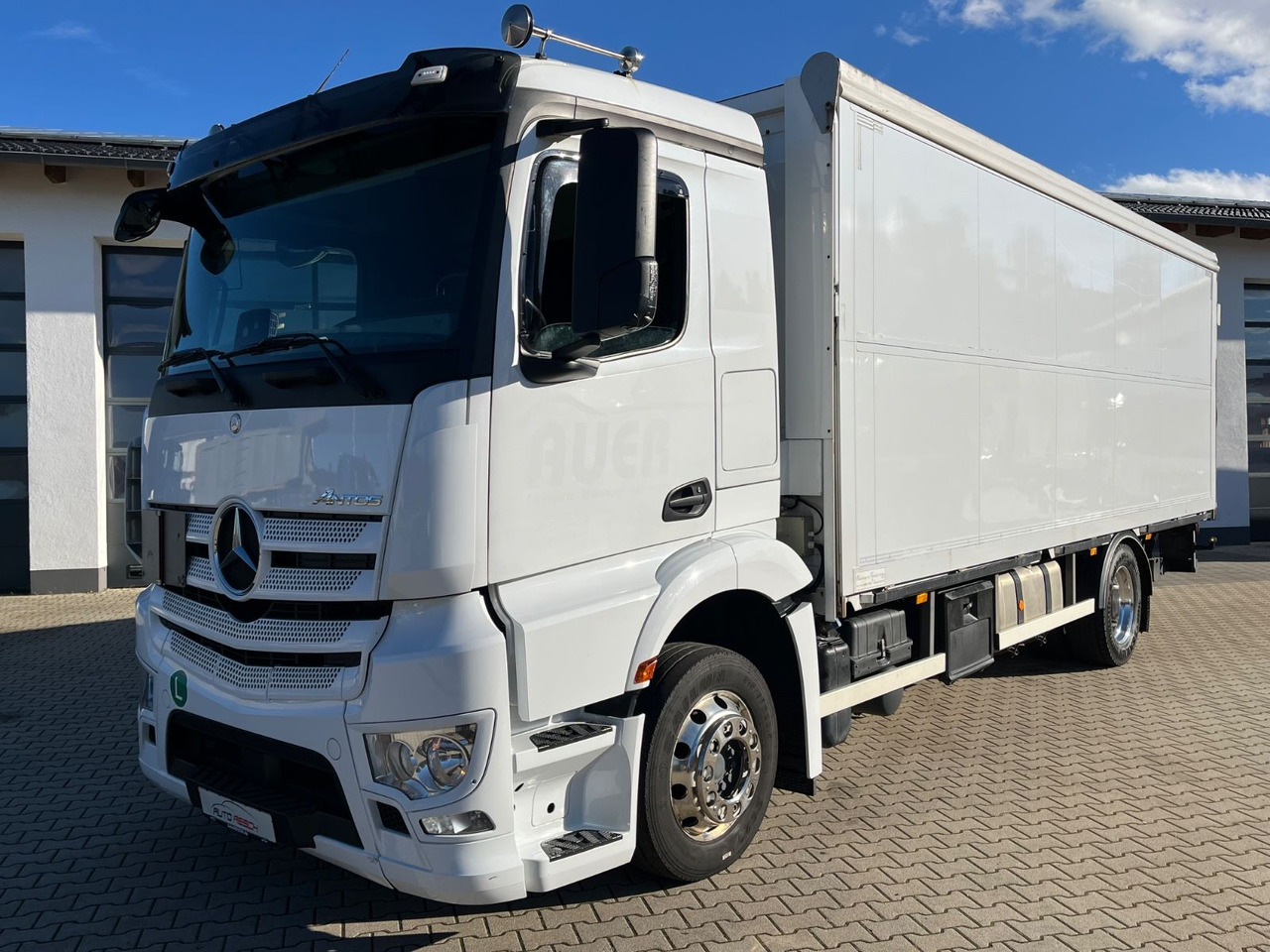 Mercedes-Benz Antos 1836 Klappwand Getränkekoffer beheizt - Грузовик для перевозки напитков: фото 1 Mercedes-Benz Antos 1836 Klappwand Getränkekoffer beheizt - Грузовик для перевозки напитков: фото 1