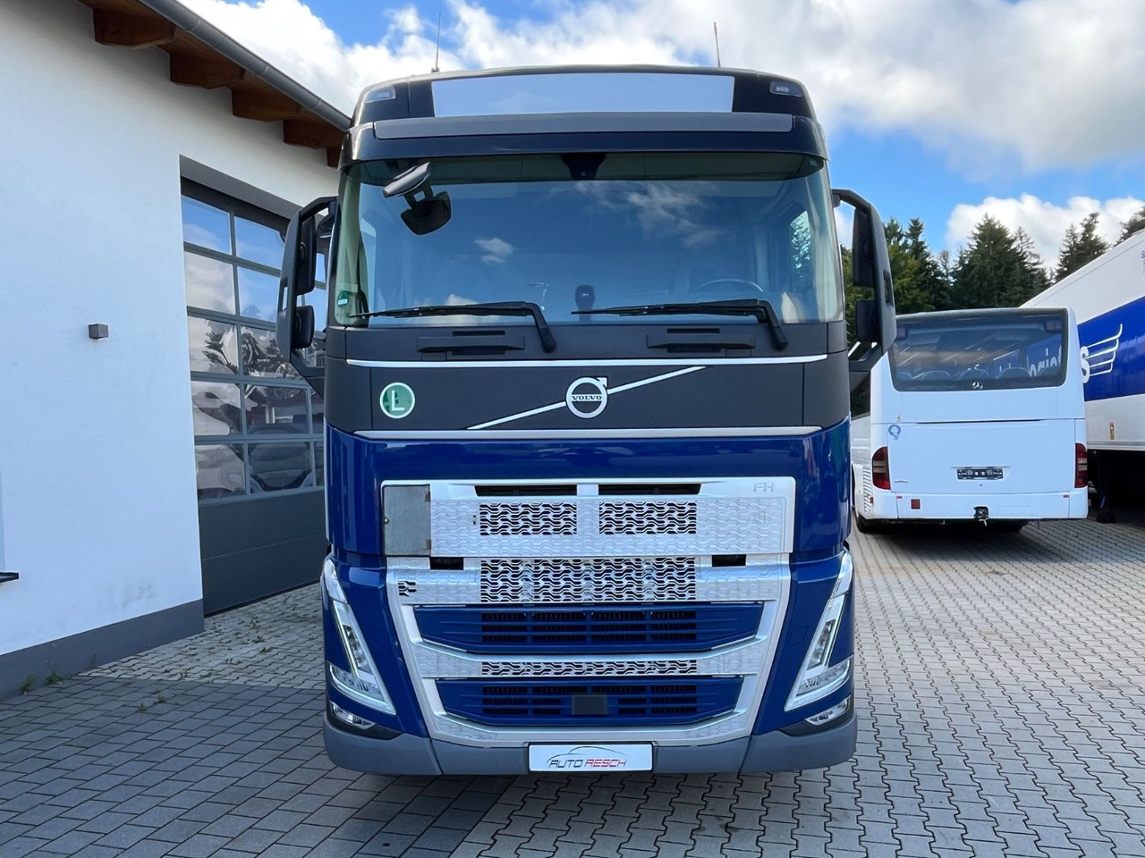Volvo FH 460 I-SAVE ACC LED neues Modell - Тягач: фото 4 Volvo FH 460 I-SAVE ACC LED neues Modell - Тягач: фото 4