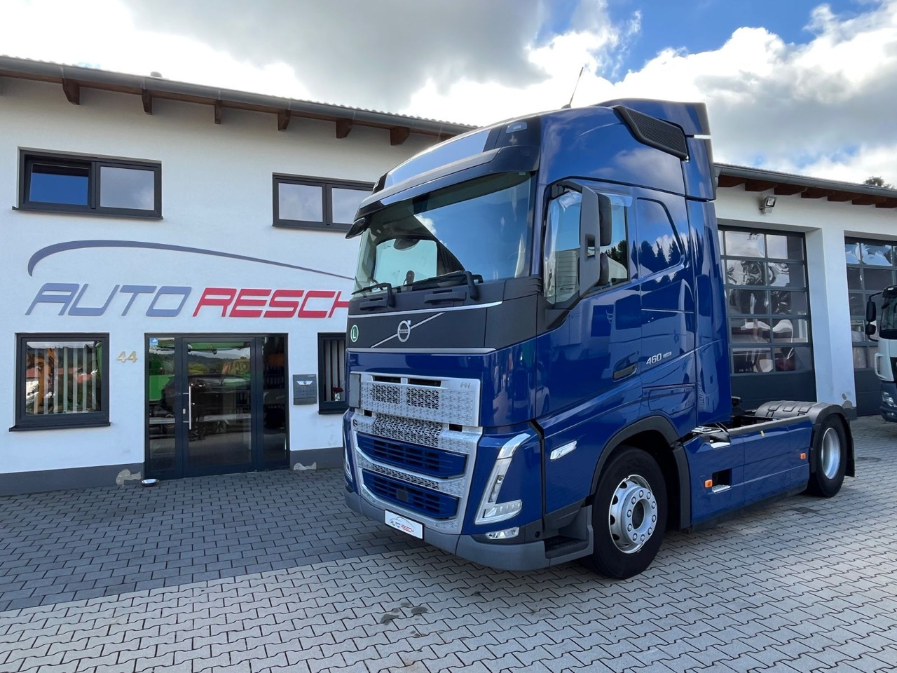 Volvo FH 460 I-SAVE ACC LED neues Modell - Тягач: фото 1 Volvo FH 460 I-SAVE ACC LED neues Modell - Тягач: фото 1