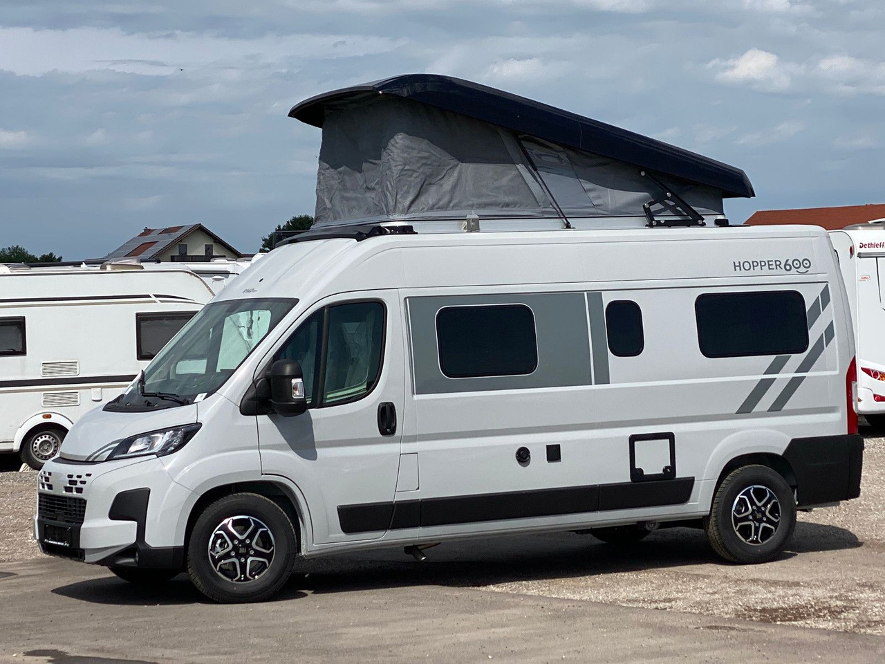 LMC INNOVAN 600 ,Aufstelldach,Automatik,25 Modell - Кастенваген: фото 3 LMC INNOVAN 600 ,Aufstelldach,Automatik,25 Modell - Кастенваген: фото 3
