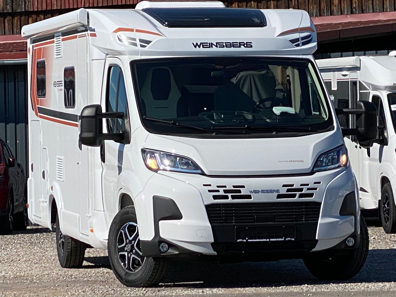 Полуинтегрированный автодом Weinsberg CaraCompact 600 MEG EDITION [PEPPER]   Automatik: фото 1