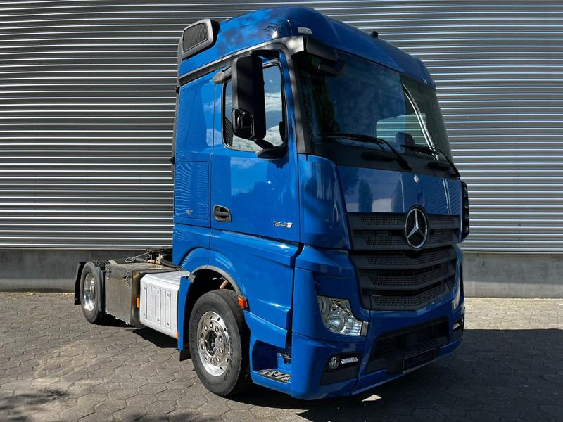 Mercedes-Benz Actros 1843 / Retarder / Hydarulic / ADR - Тягач: фото 2 Mercedes-Benz Actros 1843 / Retarder / Hydarulic / ADR - Тягач: фото 2