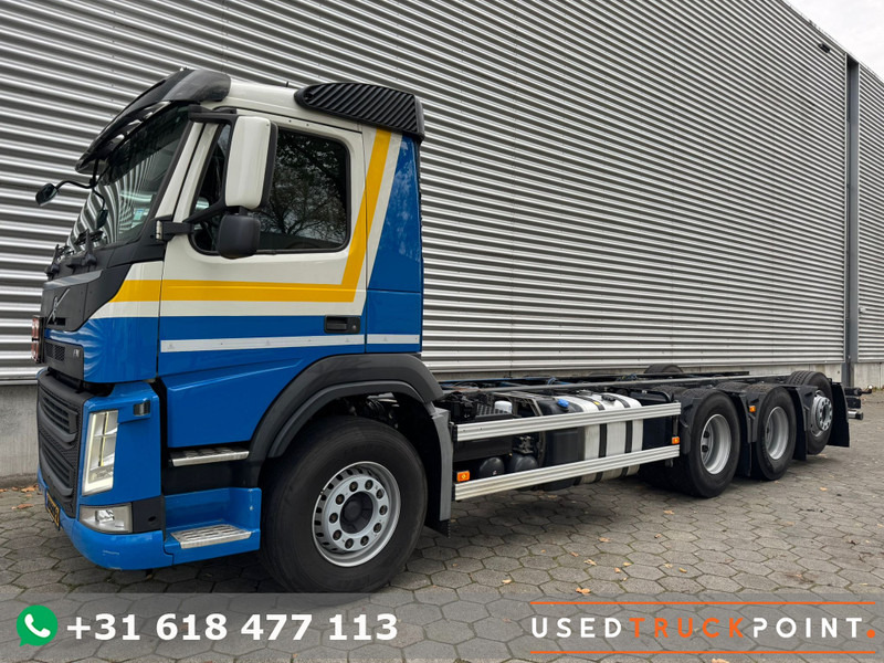 Volvo FM 410 / 8X4 / I-Shift / ADR / Tridem / TUV: 6-2026 / NL Truck - Грузовик-шасси: фото 1 Volvo FM 410 / 8X4 / I-Shift / ADR / Tridem / TUV: 6-2026 / NL Truck - Грузовик-шасси: фото 1