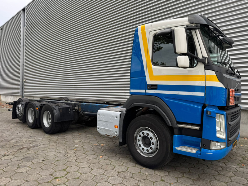 Volvo FM 410 / 8X4 / I-Shift / ADR / Tridem / TUV: 6-2026 / NL Truck - Грузовик-шасси: фото 2 Volvo FM 410 / 8X4 / I-Shift / ADR / Tridem / TUV: 6-2026 / NL Truck - Грузовик-шасси: фото 2