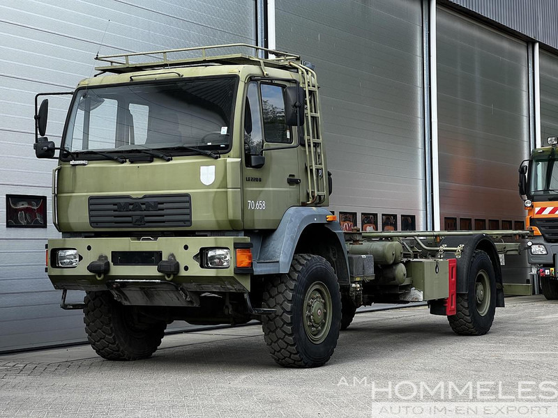MAN 18.225 LAC 4x4 - Грузовик: фото 1 MAN 18.225 LAC 4x4 - Грузовик: фото 1