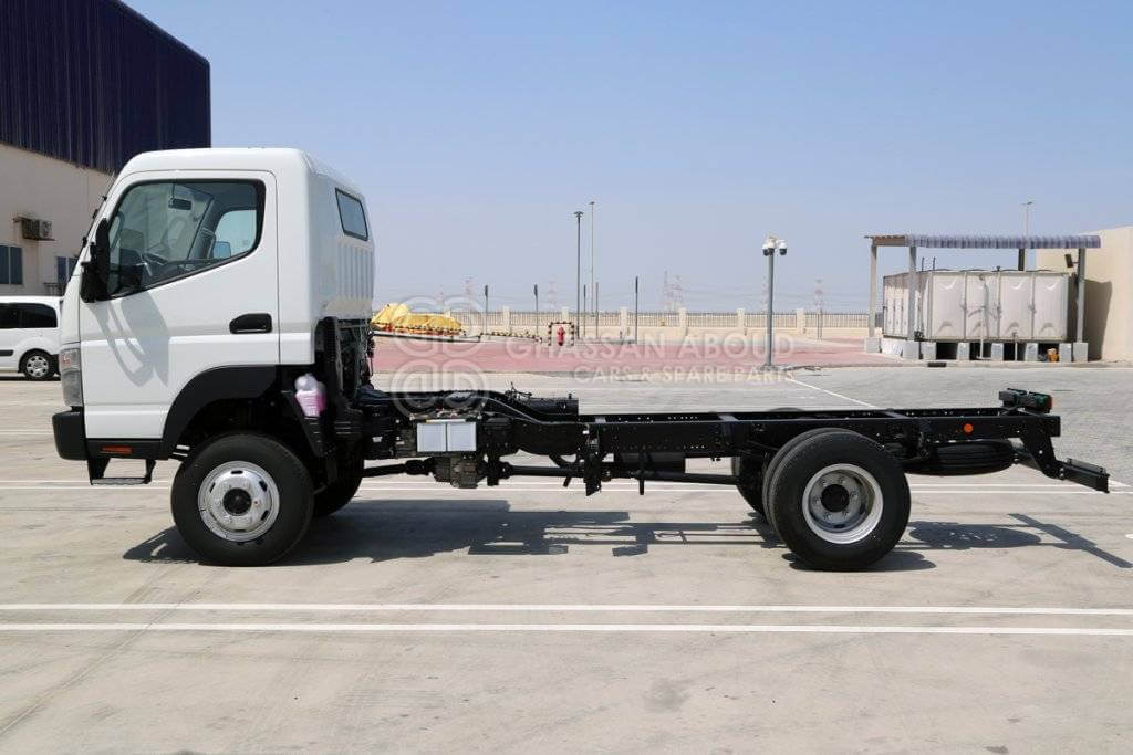MITSUBISHI CANTER CHASSIS 3TON SC 100L TANK (4X4) DIESEL, MY24 - Грузовик-шасси: фото 3 MITSUBISHI CANTER CHASSIS 3TON SC 100L TANK (4X4) DIESEL, MY24 - Грузовик-шасси: фото 3