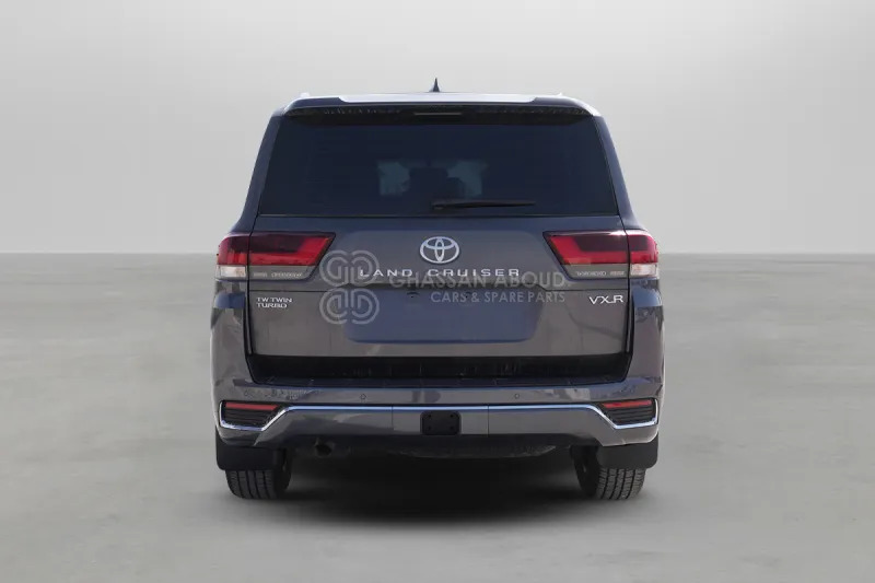 Toyota Land Cruiser 300 - Внедорожник: фото 4 Toyota Land Cruiser 300 - Внедорожник: фото 4