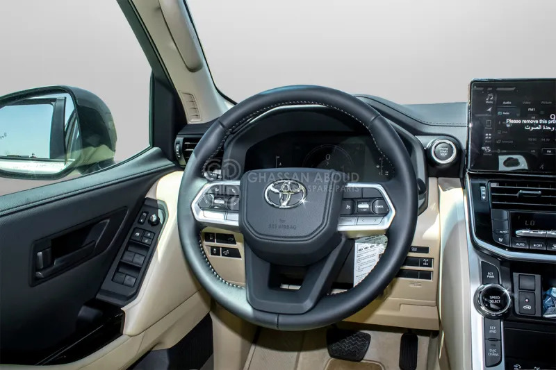 Toyota Land Cruiser 300 - Внедорожник: фото 5 Toyota Land Cruiser 300 - Внедорожник: фото 5