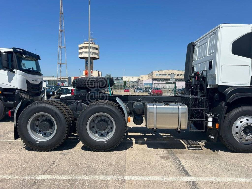 IVECO T-WAY Tractor 6×4 AT720T47TH GCW 120 Ton HP 470 MY25 - Тягач: фото 5 IVECO T-WAY Tractor 6×4 AT720T47TH GCW 120 Ton HP 470 MY25 - Тягач: фото 5