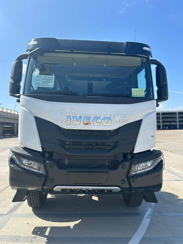 IVECO T-WAY Tractor 6×4 AT720T47TH GVW 26-38 Ton HP 470 R20Tyre MY25 - Тягач: фото 4 IVECO T-WAY Tractor 6×4 AT720T47TH GVW 26-38 Ton HP 470 R20Tyre MY25 - Тягач: фото 4