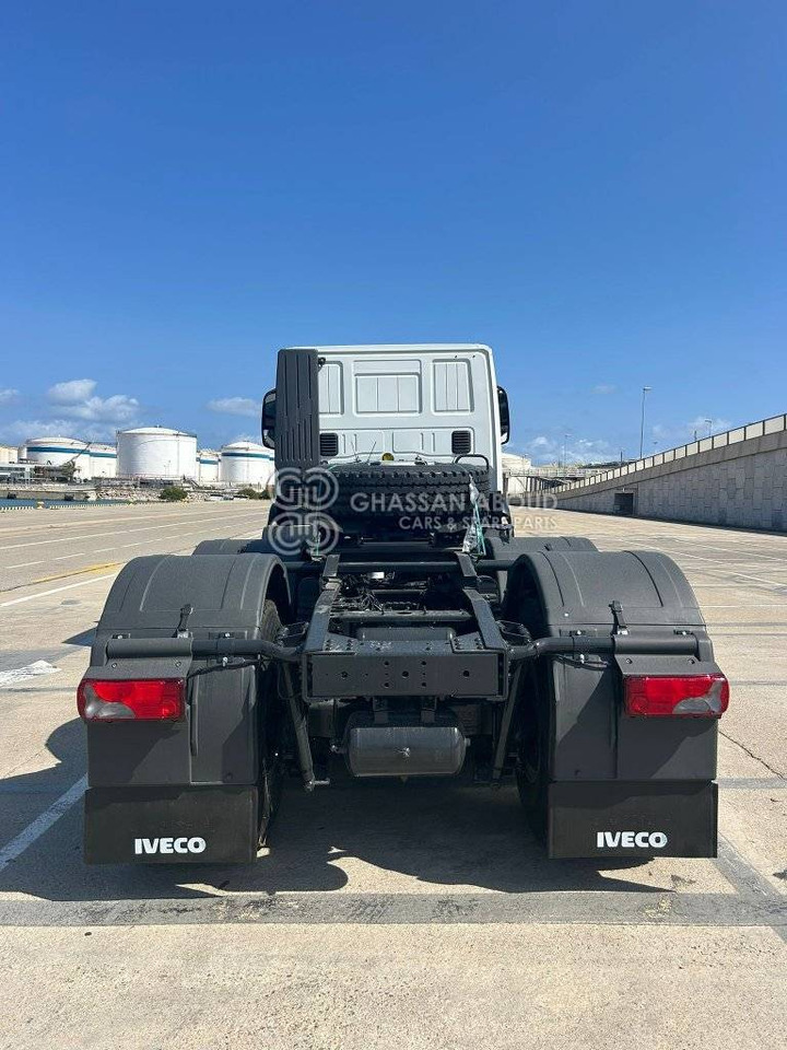 IVECO T-WAY Tractor 6×4 AT720T47TH GVW 26-38 Ton HP 470 R20Tyre MY25 - Тягач: фото 3 IVECO T-WAY Tractor 6×4 AT720T47TH GVW 26-38 Ton HP 470 R20Tyre MY25 - Тягач: фото 3