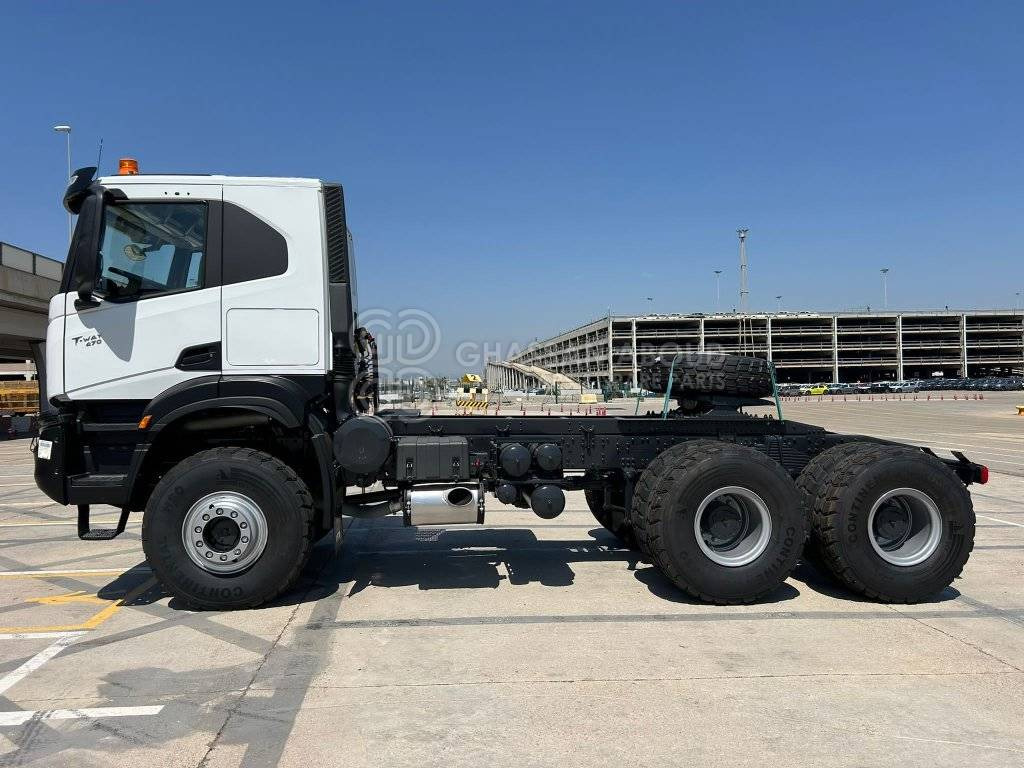 IVECO T-WAY Tractor 6×6 AT720T47WTH GVW 33 Ton HP 470 R20Tyre MY25 - Тягач: фото 2 IVECO T-WAY Tractor 6×6 AT720T47WTH GVW 33 Ton HP 470 R20Tyre MY25 - Тягач: фото 2