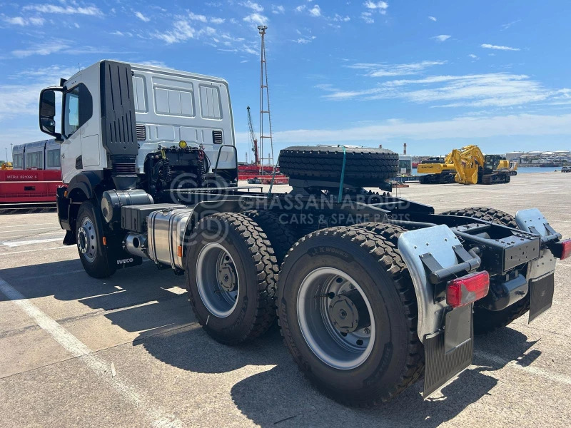 Iveco T-WAY AT720T47TH 6×4 R24 Tyres Tractor Head -Barcelona Stock - Тягач: фото 4 Iveco T-WAY AT720T47TH 6×4 R24 Tyres Tractor Head -Barcelona Stock - Тягач: фото 4