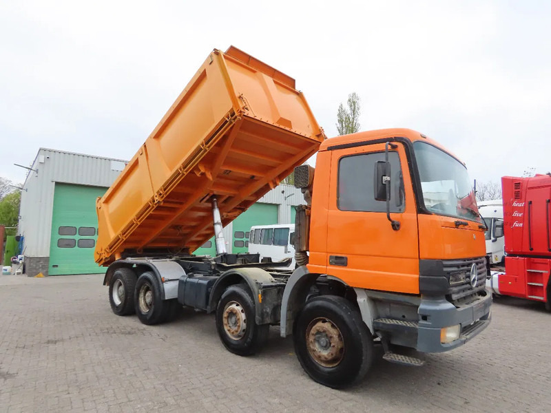 Mercedes-Benz Actros 3240 Manual, steel dumper! Great condition! - Самосвал: фото 2 Mercedes-Benz Actros 3240 Manual, steel dumper! Great condition! - Самосвал: фото 2