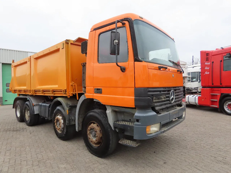 Mercedes-Benz Actros 3240 Manual, steel dumper! Great condition! - Самосвал: фото 3 Mercedes-Benz Actros 3240 Manual, steel dumper! Great condition! - Самосвал: фото 3