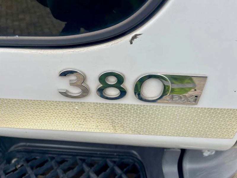 Грузовик-цистерна Renault Premium 380 13390L, 5 COMPARTMENTS, FULL AIR SUSPENSION: фото 7 Грузовик-цистерна Renault Premium 380 13390L, 5 COMPARTMENTS, FULL AIR SUSPENSION: фото 7