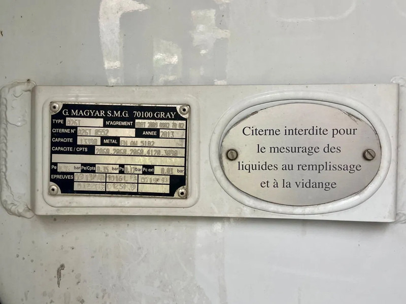 Грузовик-цистерна Renault Premium 380 13390L, 5 COMPARTMENTS, FULL AIR SUSPENSION: фото 14 Грузовик-цистерна Renault Premium 380 13390L, 5 COMPARTMENTS, FULL AIR SUSPENSION: фото 14