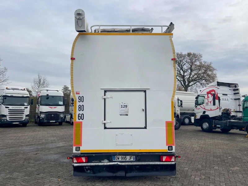 Trouillet TSCI AUGER + AIR 4 COMP, SAF DISC BRAKES, AIR SUSP. - Прицеп-цистерна: фото 4 Trouillet TSCI AUGER + AIR 4 COMP, SAF DISC BRAKES, AIR SUSP. - Прицеп-цистерна: фото 4