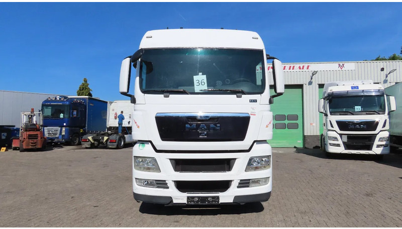 MAN TGX 18.440 Retarder, 2 tanks!! Great conditIon! - Тягач: фото 2 MAN TGX 18.440 Retarder, 2 tanks!! Great conditIon! - Тягач: фото 2