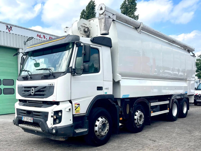 Volvo FMX 450 8x4 AUGER, radio control, 7 COMP. Full Volvo Service! . EXCELLENT condition - Грузовик-цистерна: фото 1 Volvo FMX 450 8x4 AUGER, radio control, 7 COMP. Full Volvo Service! . EXCELLENT condition - Грузовик-цистерна: фото 1