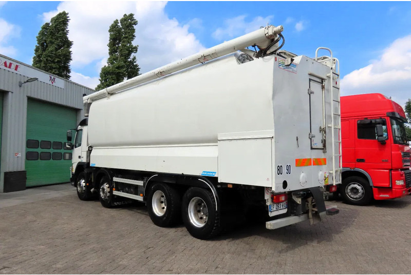 Грузовик-цистерна Volvo FMX 450 8x4 AUGER, radio control, 7 COMP. Full Volvo Service! . EXCELLENT condition: фото 7