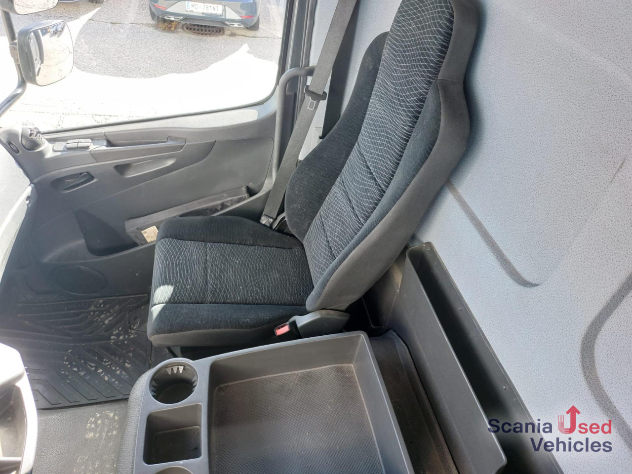 MERCEDES-BENZ Atego 1221 L Koffer Ladebordwand - Грузовик с закрытым кузовом: фото 3 MERCEDES-BENZ Atego 1221 L Koffer Ladebordwand - Грузовик с закрытым кузовом: фото 3