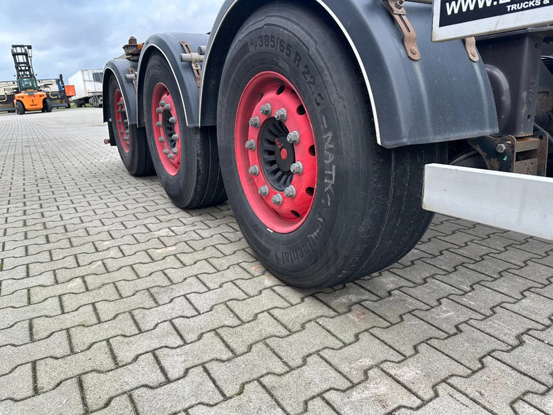 Полуприцеп-контейнеровоз/ Сменный кузов Burg 20FT ADR (EX/II, EX/III, FL, AT) Chassis, Empty weight : 3.690kg, SAF INTRADISC, 2x Liftaxle, NL-chassis: фото 14