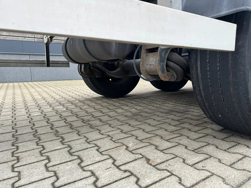 Полуприцеп-контейнеровоз/ Сменный кузов Burg 20FT ADR (EX/II, EX/III, FL, AT) Chassis, Empty weight : 3.690kg, SAF INTRADISC, 2x Liftaxle, NL-chassis: фото 14 Полуприцеп-контейнеровоз/ Сменный кузов Burg 20FT ADR (EX/II, EX/III, FL, AT) Chassis, Empty weight : 3.690kg, SAF INTRADISC, 2x Liftaxle, NL-chassis: фото 14