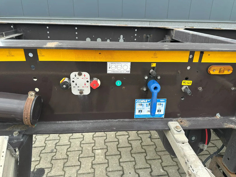 Полуприцеп-контейнеровоз/ Сменный кузов Burg 20FT ADR (EX/II, EX/III, FL, AT) Chassis, Empty weight : 3.690kg, SAF INTRADISC, 2x Liftaxle, NL-chassis: фото 10