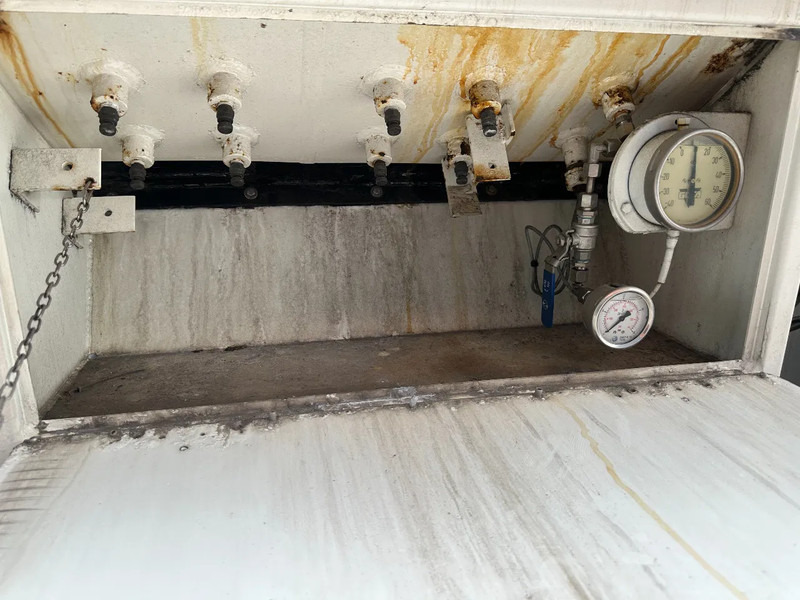 Полуприцеп-цистерна для транспортировки топлива Diversen Fluid, 50.100L, P28BH, Propane, Butan, GAZ, ADR, DP: 02/31: фото 15