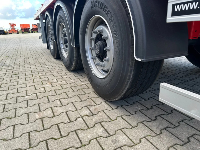 Новый Полуприцеп бортовой/ Платформа Kässbohrer NEU Heavy-Duty Platform, Heckbündig, Twistlocks (1x 40FT / 2x 20FT), ADR (EX/II, EX/III, FL, AT), Rungtasschen, Scheibebremsen: фото 20