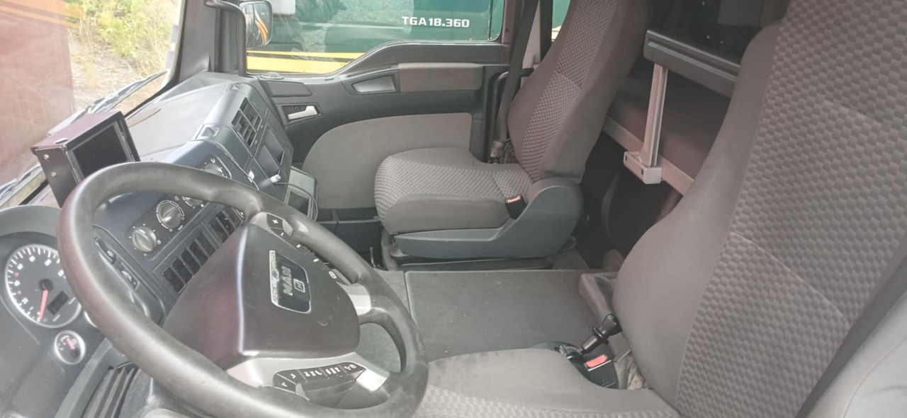 MAN TGM 18.280 4x2 BL - Грузовик с закрытым кузовом: фото 5 MAN TGM 18.280 4x2 BL - Грузовик с закрытым кузовом: фото 5
