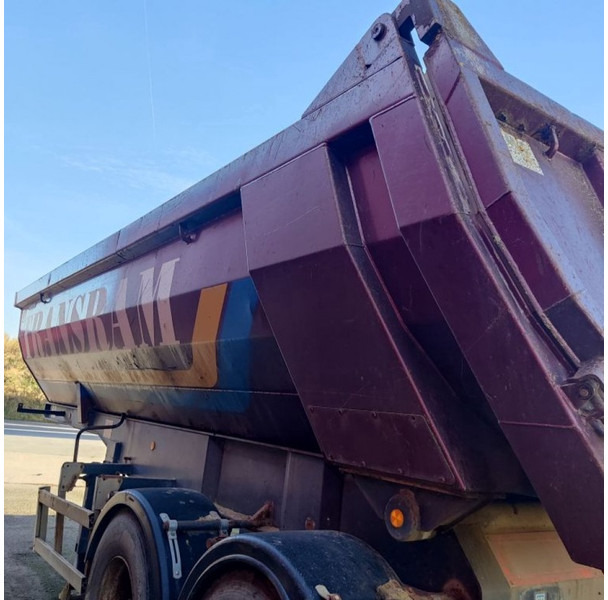 DMC - Самосвальный полуприцеп: фото 5 DMC - Самосвальный полуприцеп: фото 5