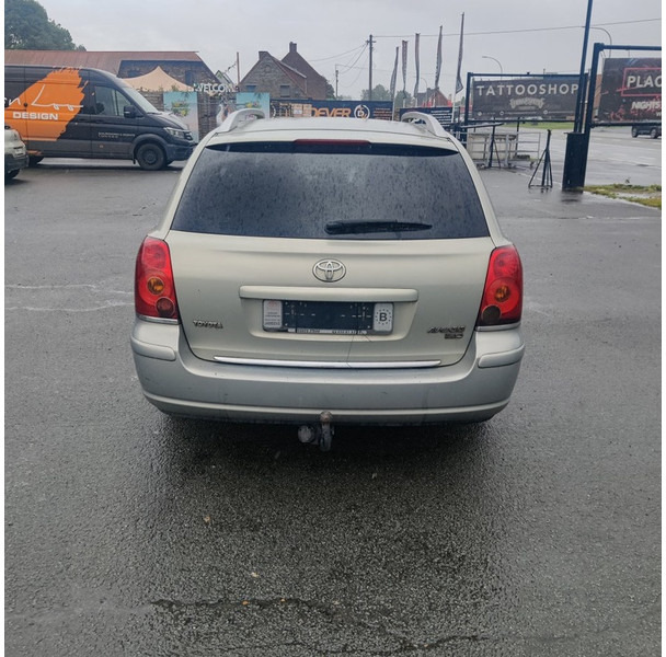 Toyota Avensis - Легковой автомобиль: фото 5 Toyota Avensis - Легковой автомобиль: фото 5