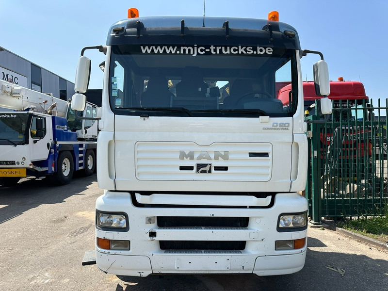 MAN TGA 26.310 6X2 HOOKLIFT + CRANE COPMA 160.4 + JIB J2 + WINCH - RADIO - LIFT + STEERING AXLE - EURO 3 - BE - Автоманипулятор: фото 3 MAN TGA 26.310 6X2 HOOKLIFT + CRANE COPMA 160.4 + JIB J2 + WINCH - RADIO - LIFT + STEERING AXLE - EURO 3 - BE - Автоманипулятор: фото 3