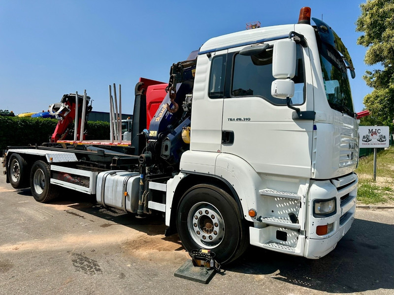 MAN TGA 26.310 6X2 HOOKLIFT + CRANE COPMA 160.4 + JIB J2 + WINCH - RADIO - LIFT + STEERING AXLE - EURO 3 - BE - Автоманипулятор: фото 2 MAN TGA 26.310 6X2 HOOKLIFT + CRANE COPMA 160.4 + JIB J2 + WINCH - RADIO - LIFT + STEERING AXLE - EURO 3 - BE - Автоманипулятор: фото 2