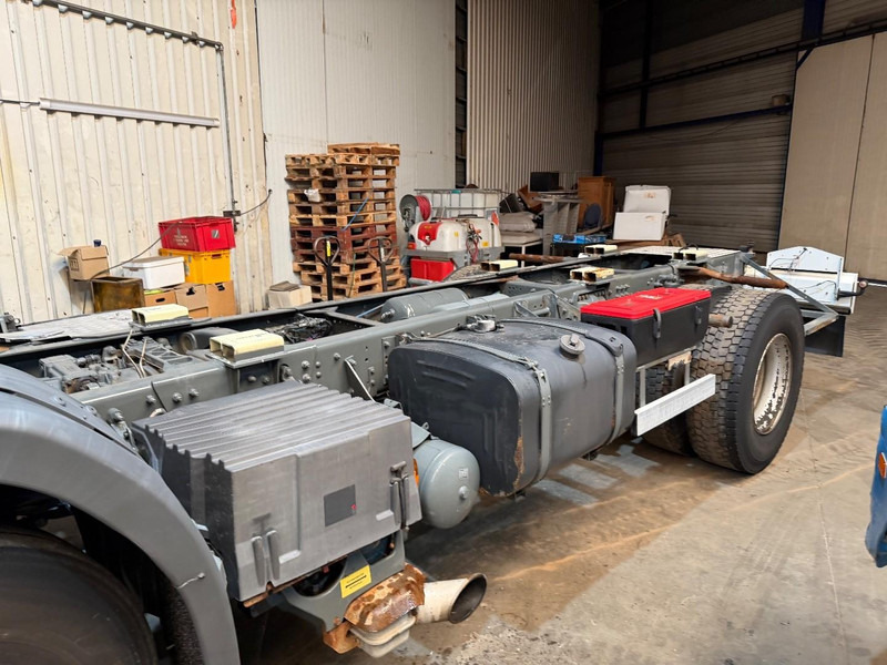 Scania P310 4x2 CHASSIS - ADR (ex tanker) - *322.000km* - AIR SUSPENSION - MANUAL - BE TRUCK - Грузовик-цистерна: фото 5 Scania P310 4x2 CHASSIS - ADR (ex tanker) - *322.000km* - AIR SUSPENSION - MANUAL - BE TRUCK - Грузовик-цистерна: фото 5