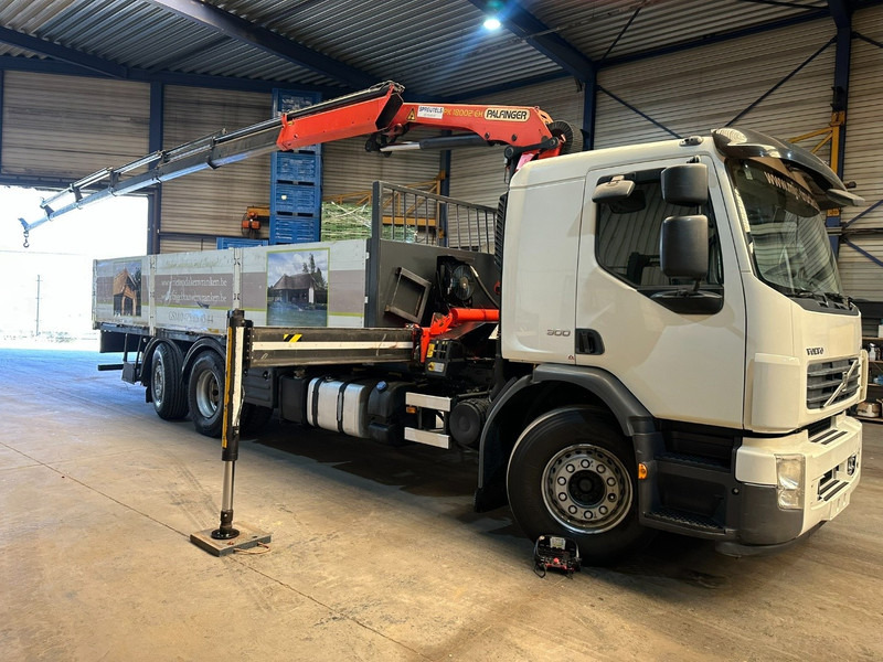Volvo FE 300 6x2 + crane (20m!) PALFINGER PK18002 E 6x - LIFT / STEERING AXLE - MANUAL - EURO 5 - Грузовик бортовой/ Платформа, Автоманипулятор: фото 2 Volvo FE 300 6x2 + crane (20m!) PALFINGER PK18002 E 6x - LIFT / STEERING AXLE - MANUAL - EURO 5 - Грузовик бортовой/ Платформа, Автоманипулятор: фото 2
