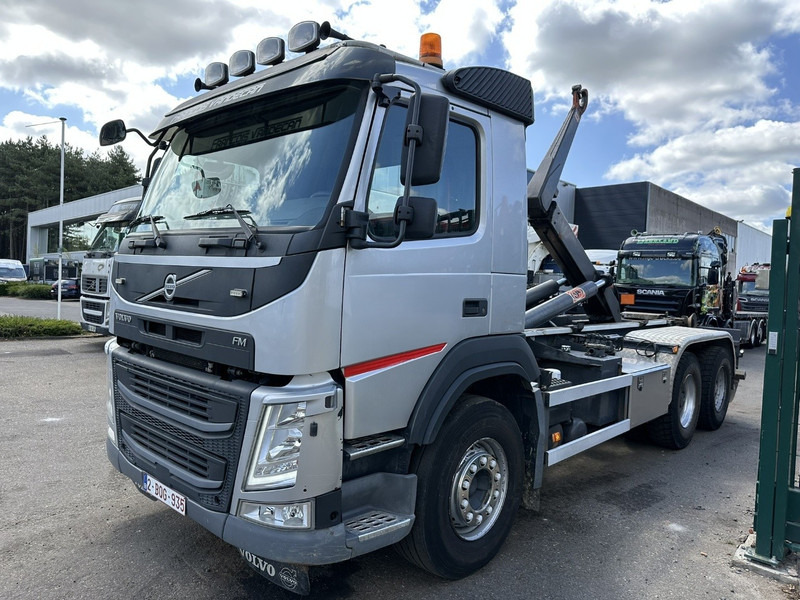 Volvo FM 420 6x4 AJK HOOKLIFT / HAAK 20T - 5760mm - WB 3m90 - HUB REDUCTION / STEEL SUSPENSION - EURO 6 - BE TRUCK - Крюковой мультилифт: фото 3 Volvo FM 420 6x4 AJK HOOKLIFT / HAAK 20T - 5760mm - WB 3m90 - HUB REDUCTION / STEEL SUSPENSION - EURO 6 - BE TRUCK - Крюковой мультилифт: фото 3