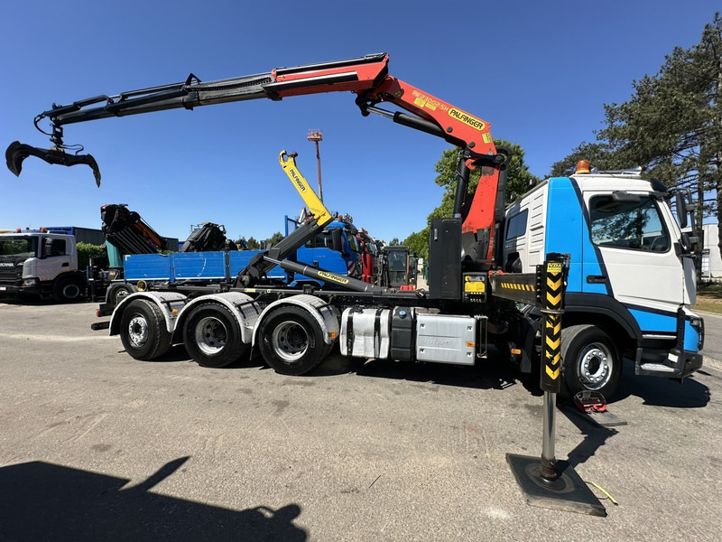 Volvo FMX 460 8x4 TRIDEM HOOKLIFT + CRANE PK 23002 SH + GRABBER / ROTATOR - EURO 6 - LIFT + STEERING AXLE - *374.000km* - EXT BUMPER - Крюковой мультилифт, Автоманипулятор: фото 4 Volvo FMX 460 8x4 TRIDEM HOOKLIFT + CRANE PK 23002 SH + GRABBER / ROTATOR - EURO 6 - LIFT + STEERING AXLE - *374.000km* - EXT BUMPER - Крюковой мультилифт, Автоманипулятор: фото 4