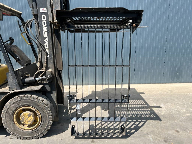 Cat 313E / 320F / 323E / 325F / 329E / 330F / 336E / 3 - Кабина и интерьер для Строительной техники: фото 3 Cat 313E / 320F / 323E / 325F / 329E / 330F / 336E / 3 - Кабина и интерьер для Строительной техники: фото 3