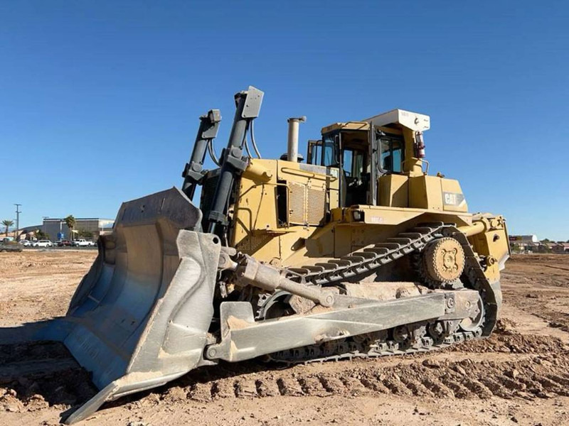 Cat D10R - Бульдозер: фото 1 Cat D10R - Бульдозер: фото 1