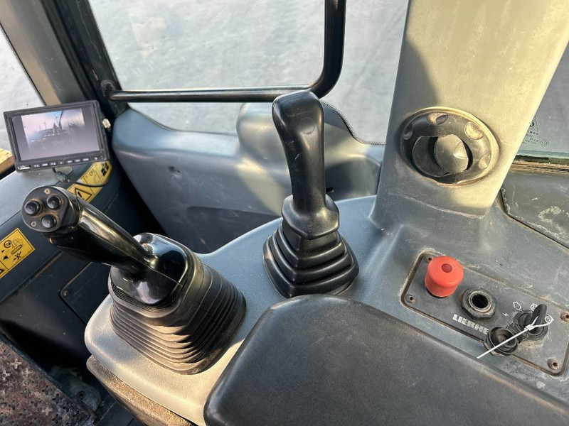 Liebherr LR634 - Гусеничный погрузчик: фото 2 Liebherr LR634 - Гусеничный погрузчик: фото 2