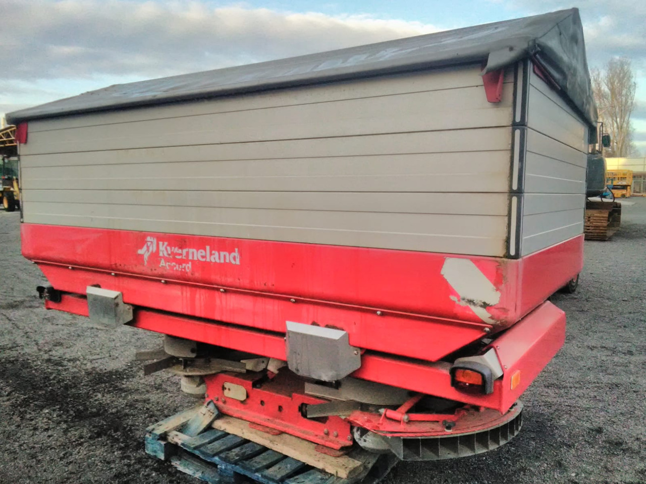 KVERNELAND EXACTA – TL - Разбрасыватель удобрений: фото 4 KVERNELAND EXACTA – TL - Разбрасыватель удобрений: фото 4